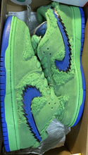 Cargar imagen en el visor de la galería, Nike SB Dunk Low Grateful Dead Bears Green