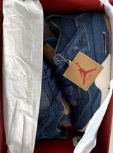 Cargar imagen en el visor de la galería, Jordan 4 Retro Levi's Denim