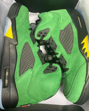 Cargar imagen en el visor de la galería, Jordan 5 Retro SE Oregon