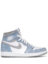 Cargar imagen en el visor de la galería, Jordan 1 Retro High Hyper Royal Smoke Grey