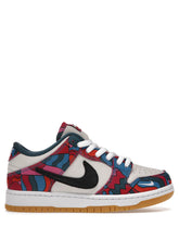 Cargar imagen en el visor de la galería, Nike SB Dunk Low Pro Parra Abstract Art (2021)