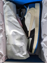 Cargar imagen en el visor de la galería, Jordan 1 Low fragment design x Travis Scott