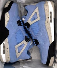 Cargar imagen en el visor de la galería, Jordan 4 Retro University Blue