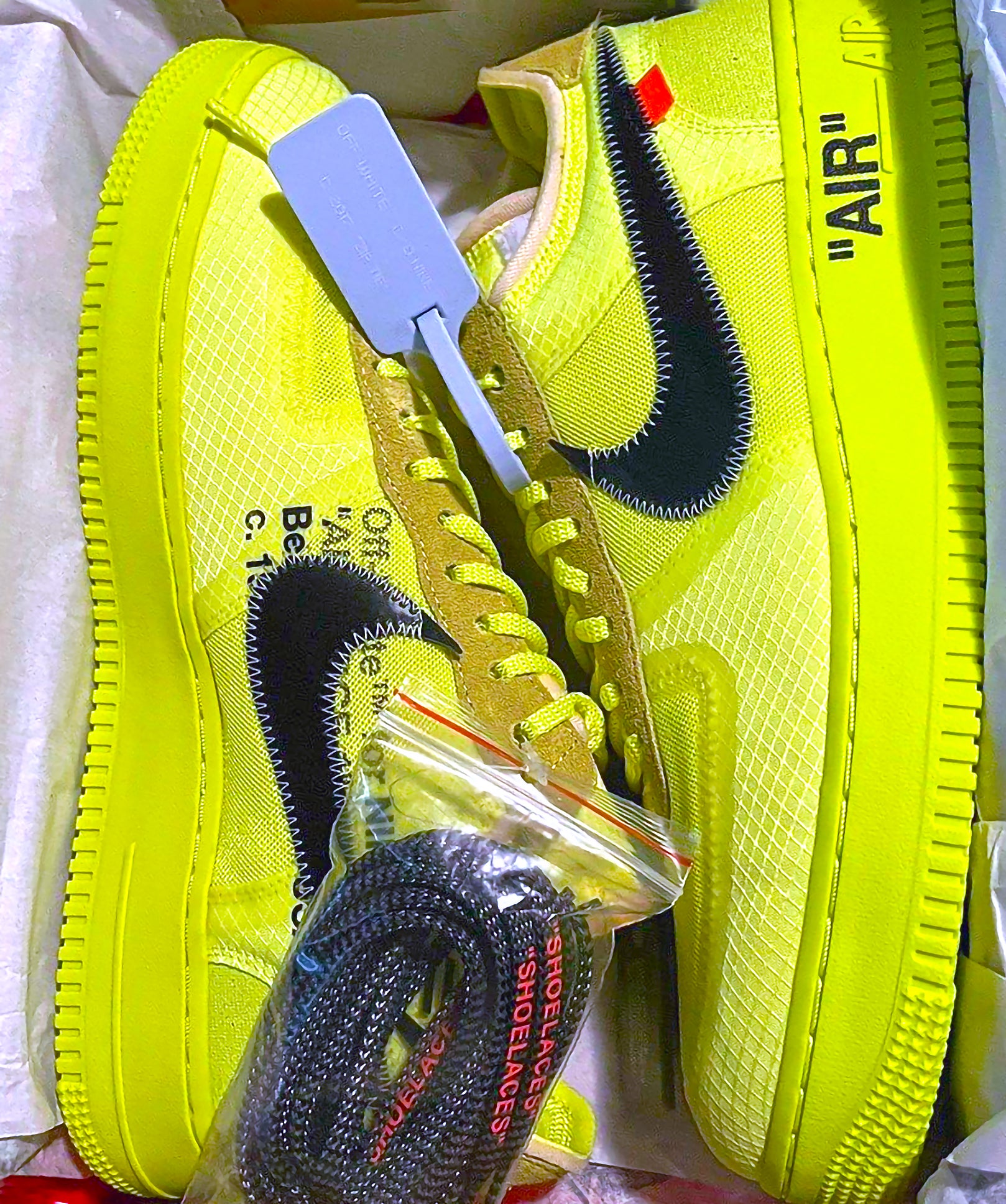 Nike Air Force 1 Low Off White Volt