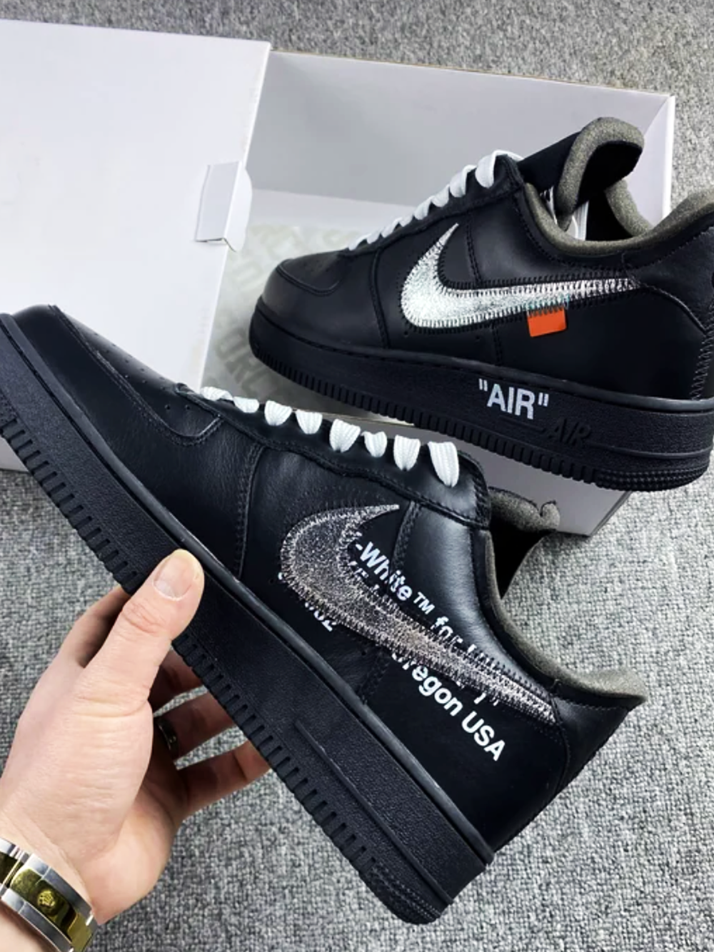 Nike Air Force 1 Low 07 Off White MoMA without Socks UnicGo